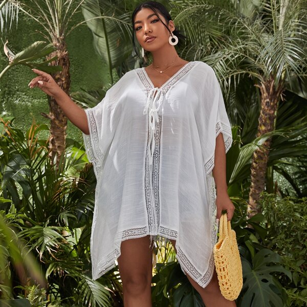 

Plus Hollow Out Trim Kimono, White