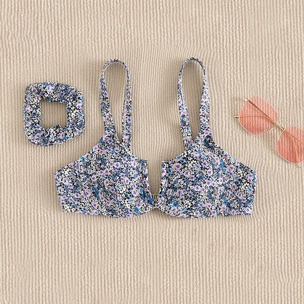 

Ditsy Floral V Wired Underwire Bikini Top & Scrunchies, Multicolor
