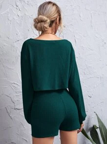 SHEIN Essnce Conjunto top corto tejido de canalé de hombros caídos con shorts de cintura ancha - Verde Oscuro - Ver 2