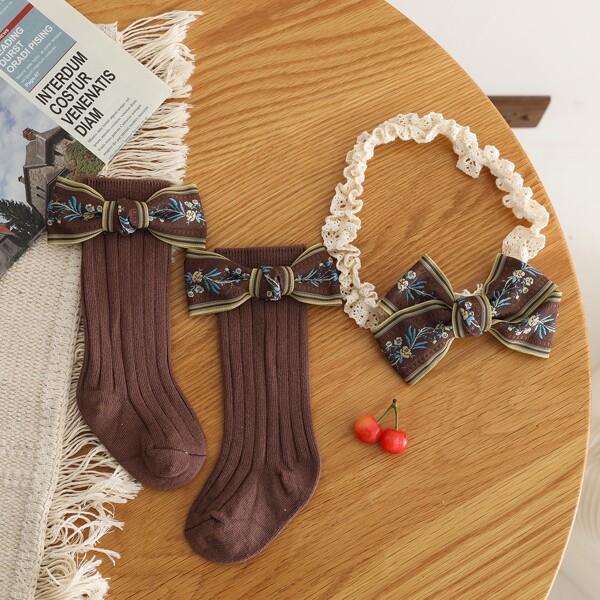 

1pair Baby Bow Decor Socks & 1pc Hair Band, Coffee brown