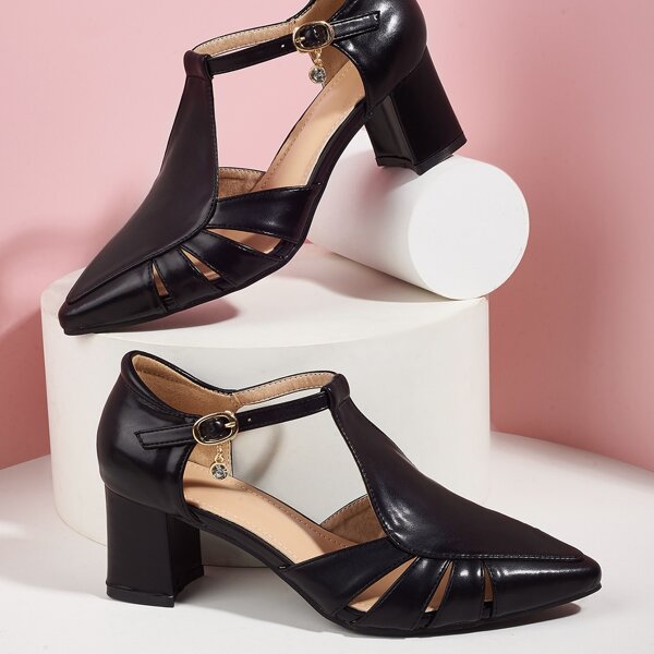 

Point Toe Cut Out Chunky Pumps, Black