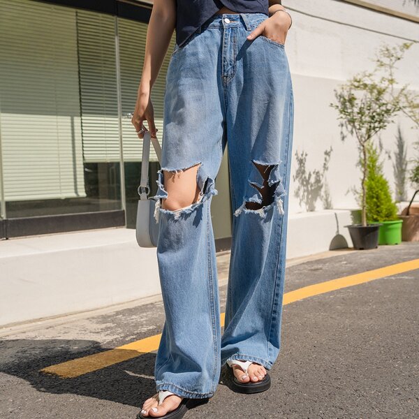 

Cut Out Boyfriend Jeans, Medium wash