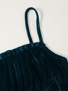 SHEIN EZwear 大碼抽褶胸天鵝絨短版吊帶上衣 - 墨綠色 - 查看 2