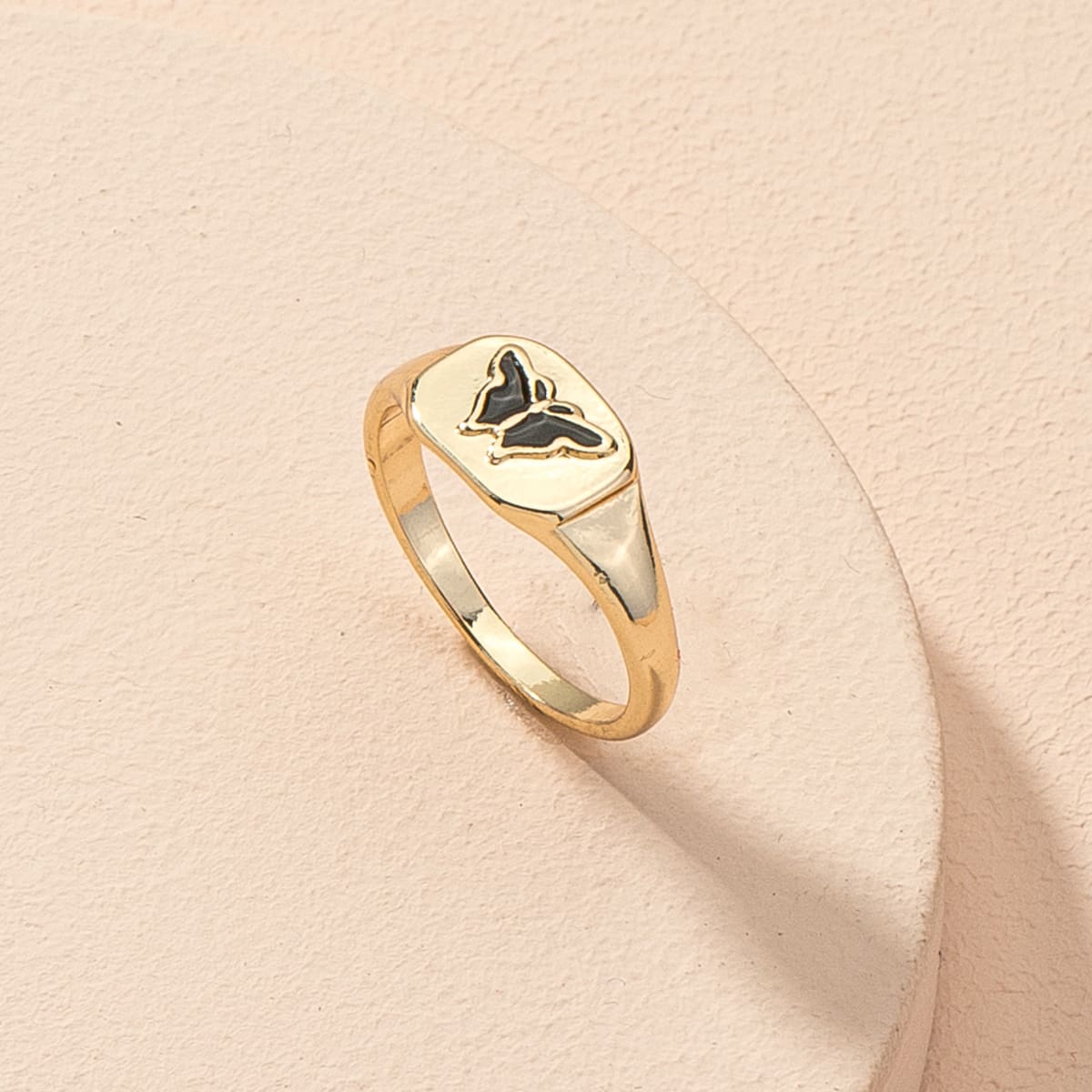 

Butterfly Decor Ring, Gold