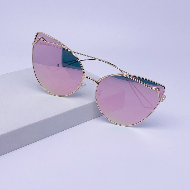 

Cat Eye Frame Sunglasses