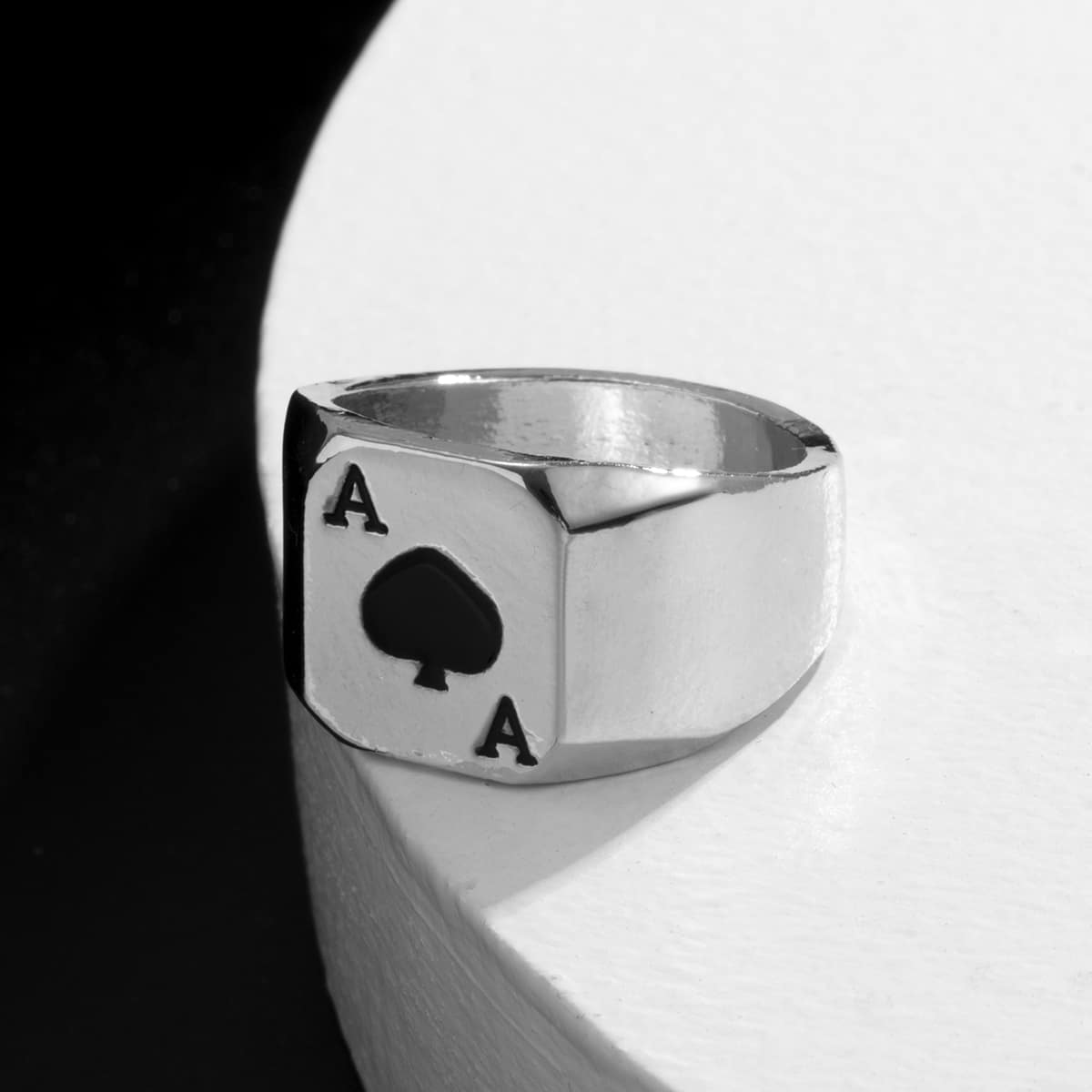 

Guys Playing Card Decor Ring, Silver