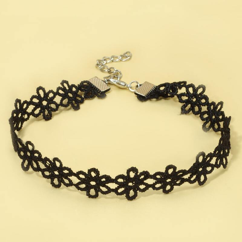 

1pc Flower Charm Choker, Black