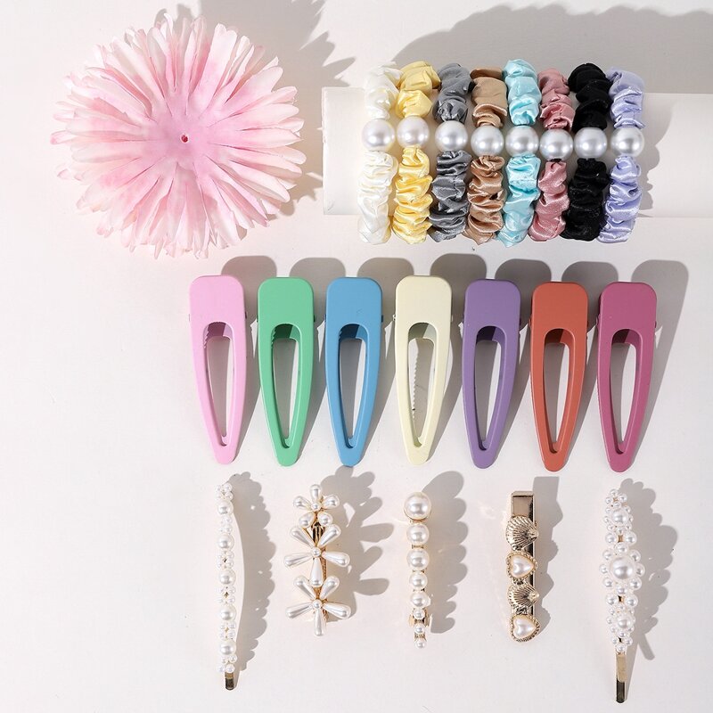 

20pcs Faux Pearl Decor Hair Accessory Set, Multicolor