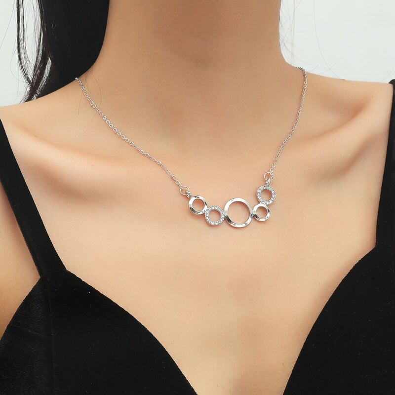 

Rhinestone Pendant Necklace, Silver