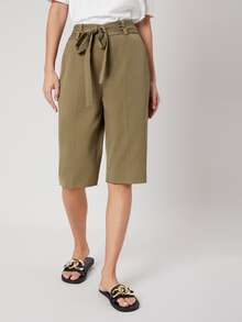 MOTF PREMIUM Shorts bermuda con cinturón de viscosa - Verde militar - Ver 8