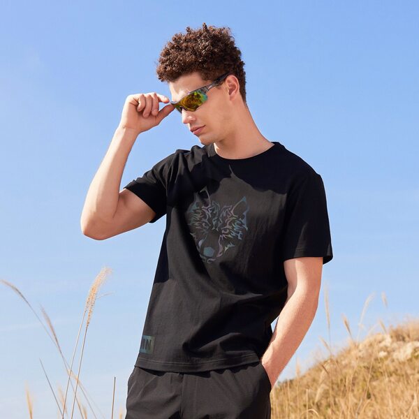 

Men Reflective Letter & Animal Graphic Tee, Black