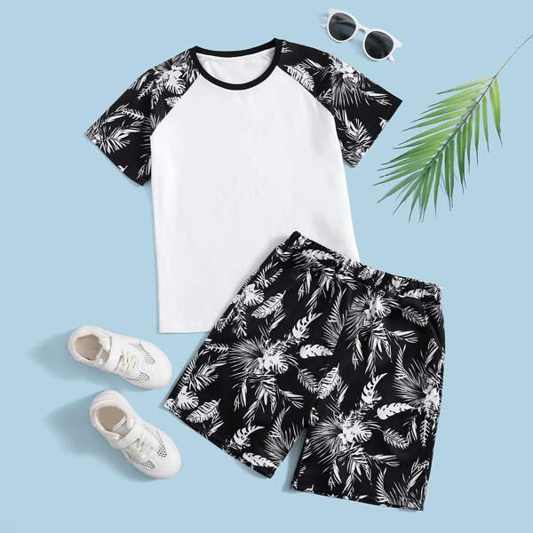 

Boys Tropical Print Raglan Sleeve Tee and Shorts Set, Black and white