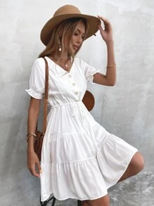 فستان برباط خصر وبأزرار نصف