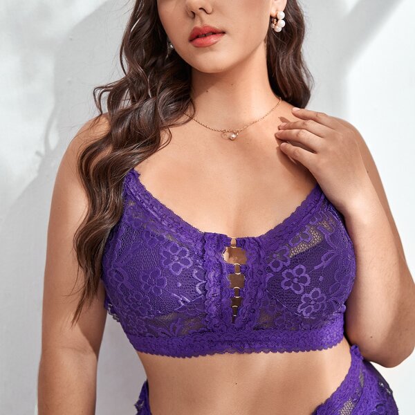 

Plus Floral Lace Bralette, Purple