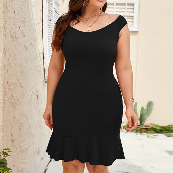 

Plus Ruffle Hem Bodycon Dress, Black