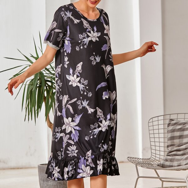 

Floral Print Flounce Hem Night Dress, Black