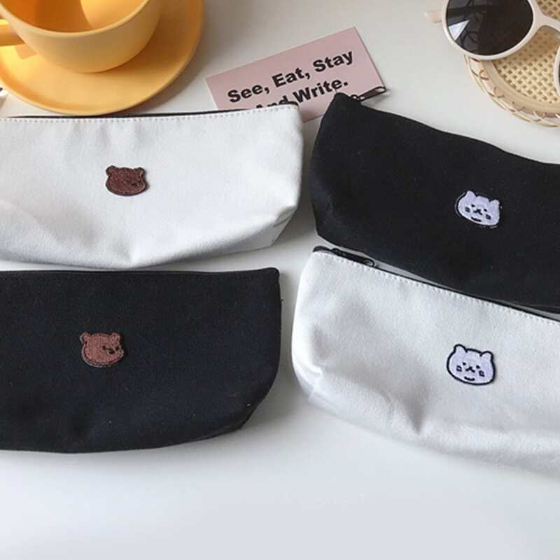

1pc Bear Embroidery Random Pencil Case, Multicolor