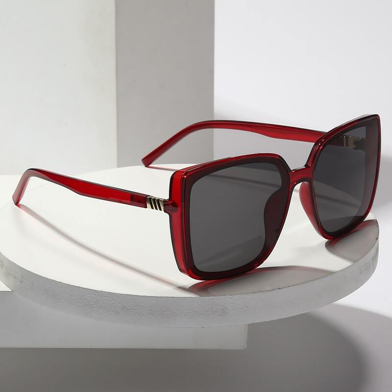 

Square Frame Sunglasses