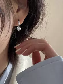 Hoa tai trang trí bằng đá khối Zirconia - Bạc - Xem 1