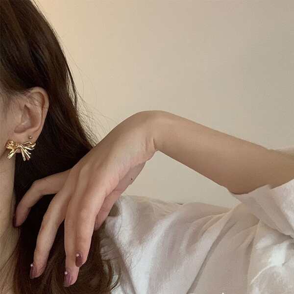 

Bow Stud Earrings, Gold