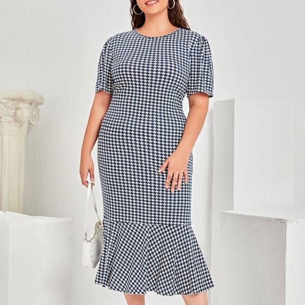 

Plus Houndstooth Ruffle Hem Dress, Blue and white