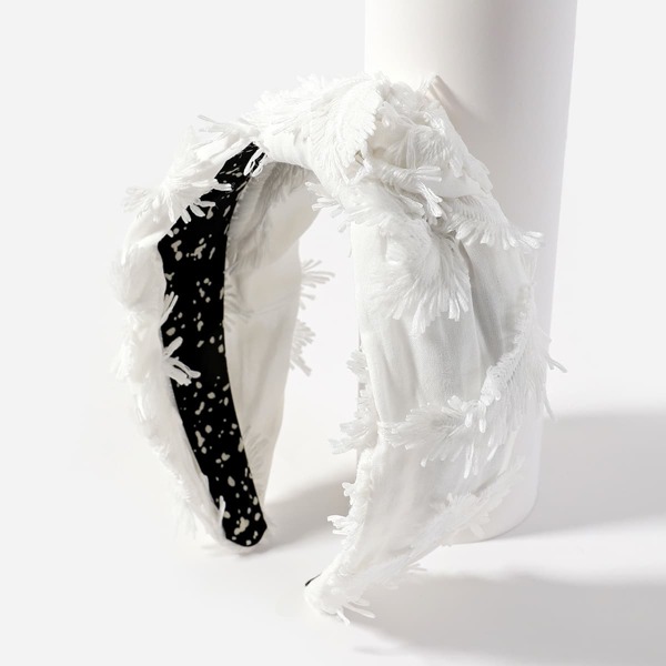

Knot Decor Headband, Black and white