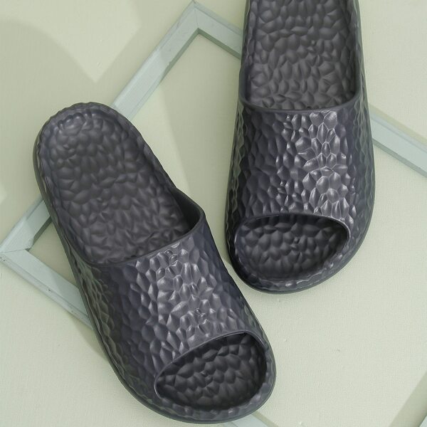 

Men Minimalist Textured Slides, Black
