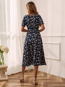 SHEIN LUNE 滿版花卉印花荷葉袖束腰連衣裙 - 彩色 - 查看 2
