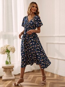 SHEIN LUNE 滿版花卉印花荷葉袖束腰連衣裙 - 彩色 - 查看 4