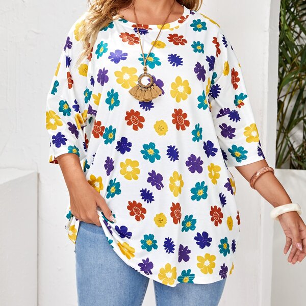 

Plus Drop Shoulder Allover Floral Oversized Tee, Multicolor