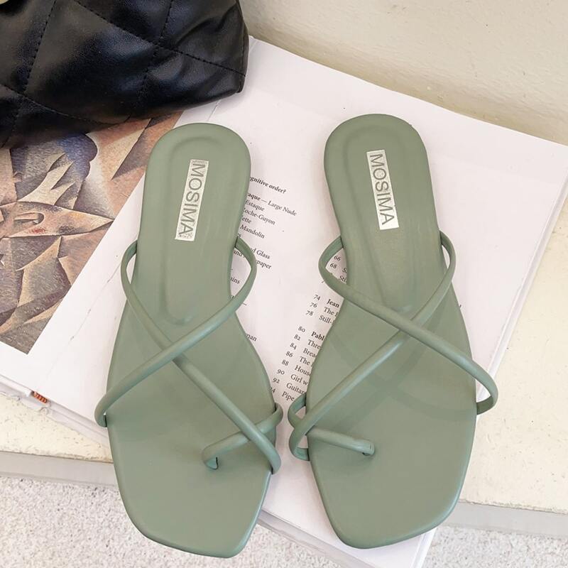 

Minimalist Flat Thong Sandals, Green