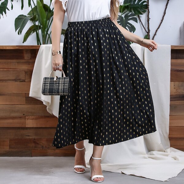 

Plus Allover Geo Flare Skirt, Black