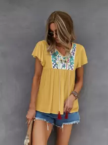 قميص دمية مطرز بأزهار بربطة عنق