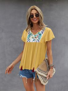 قميص دمية مطرز بأزهار بربطة عنق