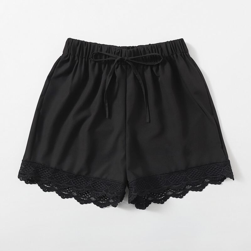 

Contrast Lace Knot Shorts, Black