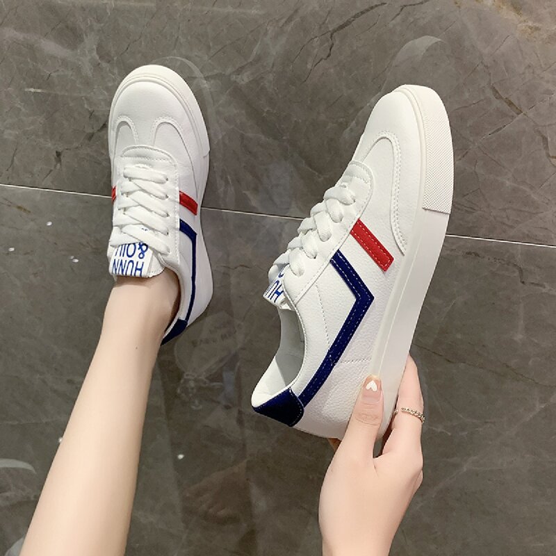 

Lace-up Front Skate Shoes, Blue