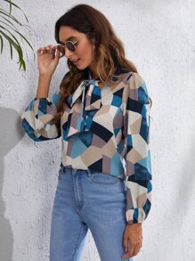 SHEIN Clasi Top à nœud à manches bouffantes à imprimé géométrique