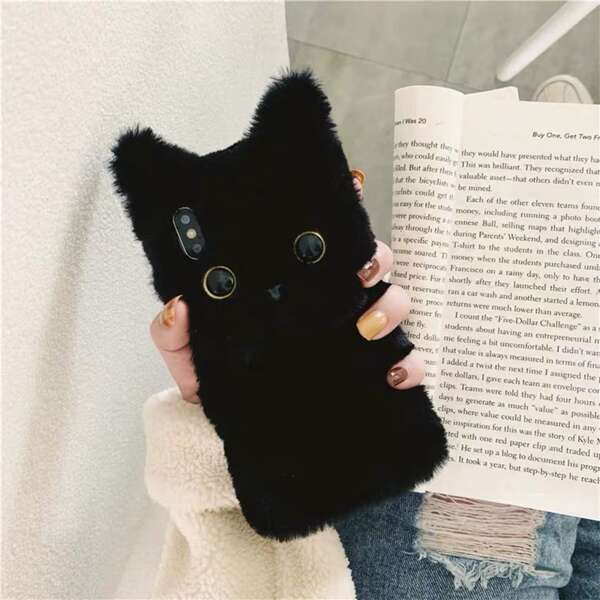 

Fluffy Cat Design Phone Case, Black