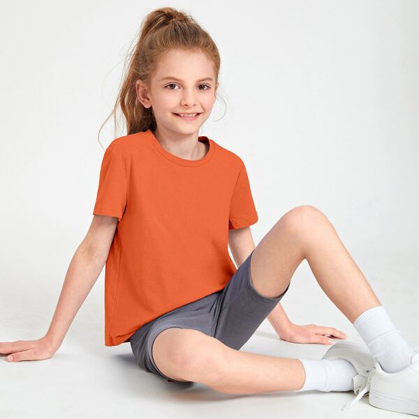 

Girls Solid Round Neck Tee, Orange