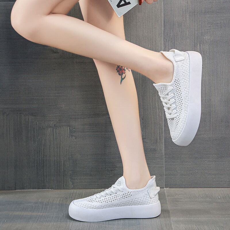 

Lace Up Decor Breathable Sneakers, White