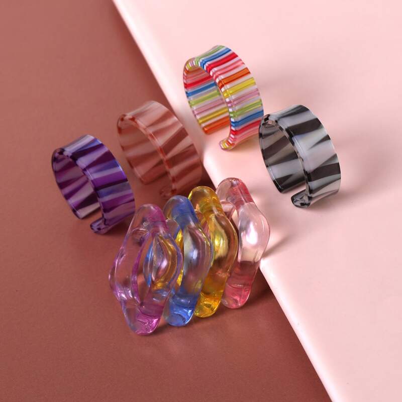 

8pcs Clear & Striped Ring, Multicolor