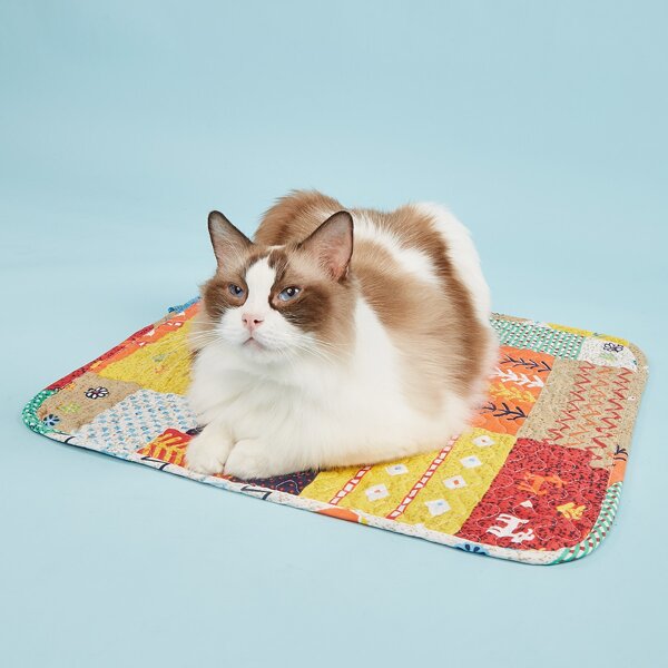 

Cartoon Graphic Pet Crate Mat, Multicolor
