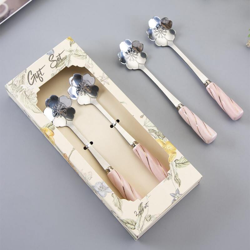 

2pcs Flower Design Spoon & 1pc Box, Silver