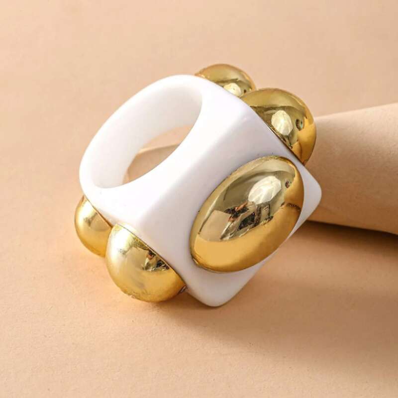 

Metal Decor Ring, White