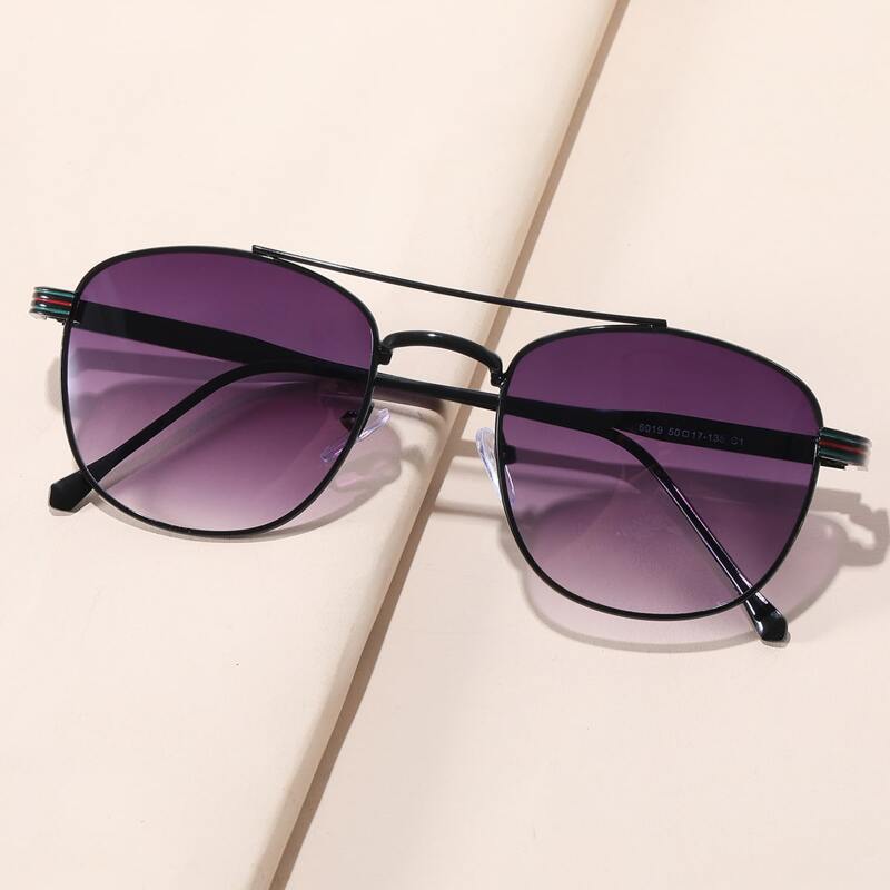 

Metal Frame Sunglasses