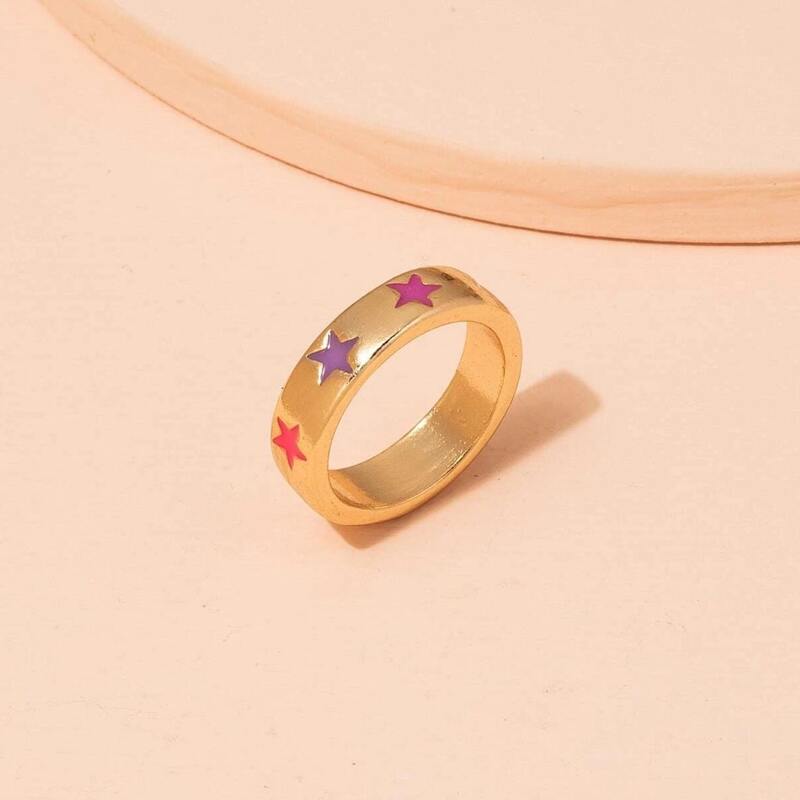 

Star Pattern Ring, Gold