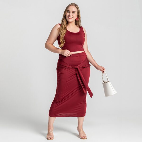 

Plus Tank Top & Tie Front Skirt Set, Burgundy