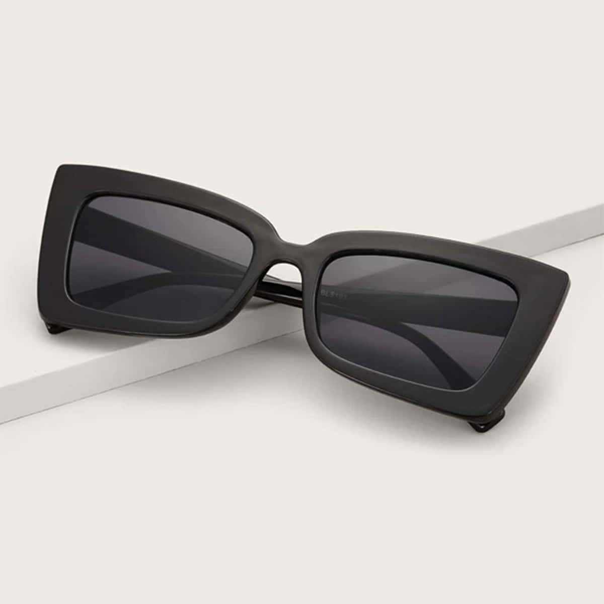 

Cat Eye Frame Sunglasses
