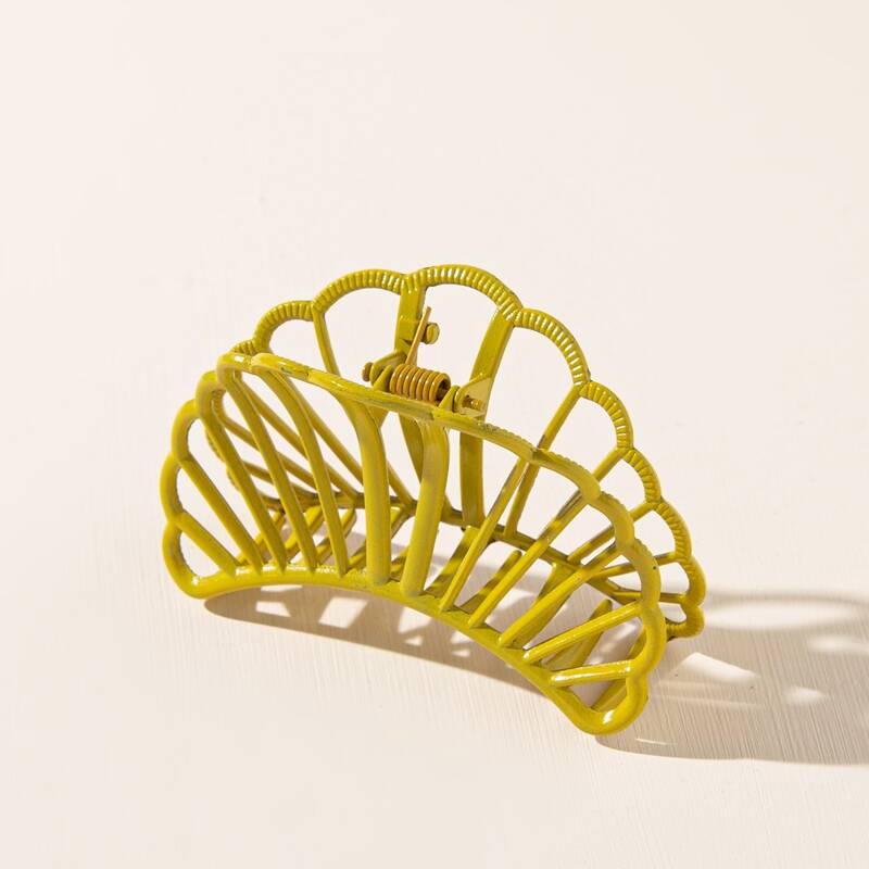 

Alloy Hair Claw, Yellow