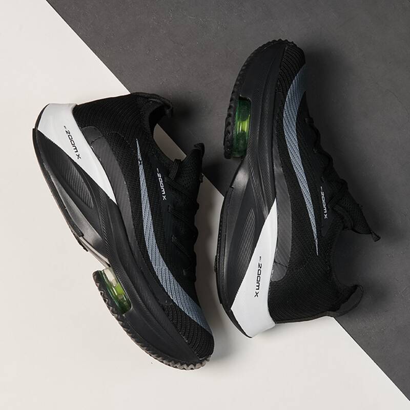 

Guys Lace Up Front Running Shoes, Black and white